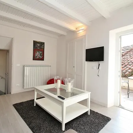Appartement Bella *