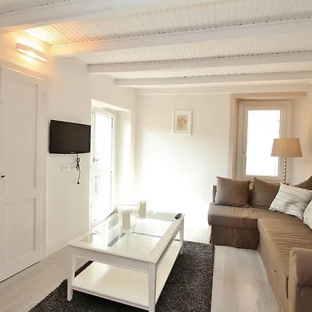 Appartement Bella *